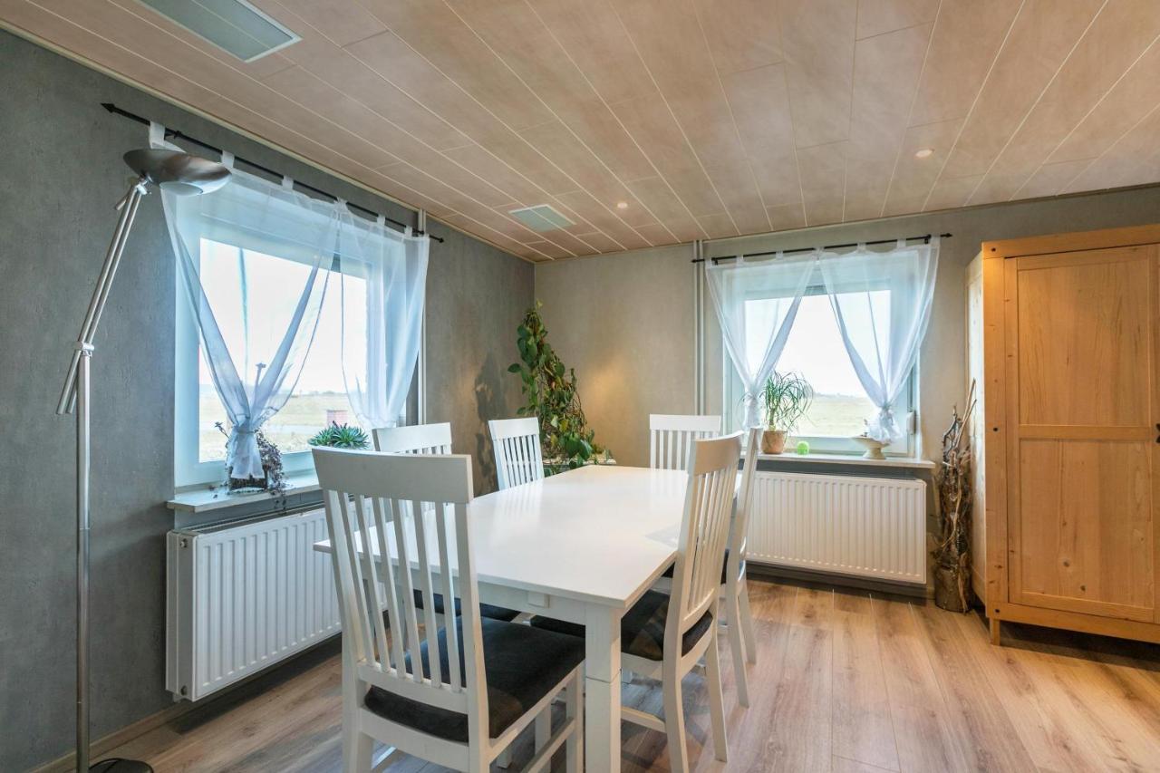 Holiday home Ferienhaus Nordseerobbe